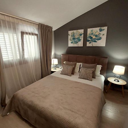 Apartaments Victoria Porec Luaran gambar
